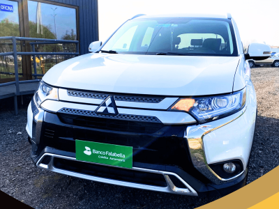 MITSUBISHI OUTLANDER 2020