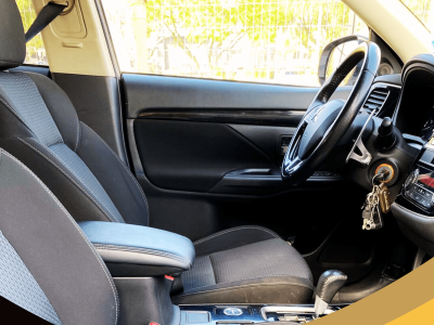 MITSUBISHI OUTLANDER 2020