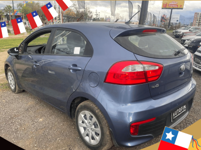KIA RIO 5 EX 2017